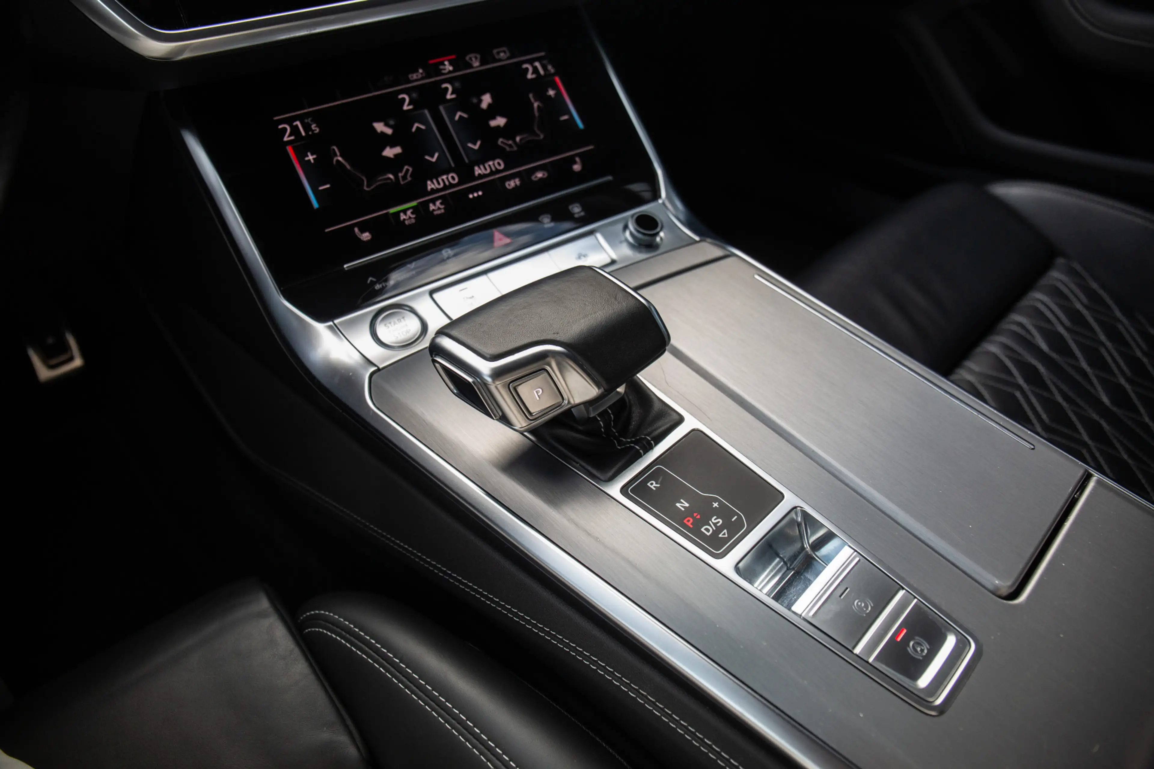 Audi A7 Sportback 55 TFSI e quattro Competition , Panorama — photo 13