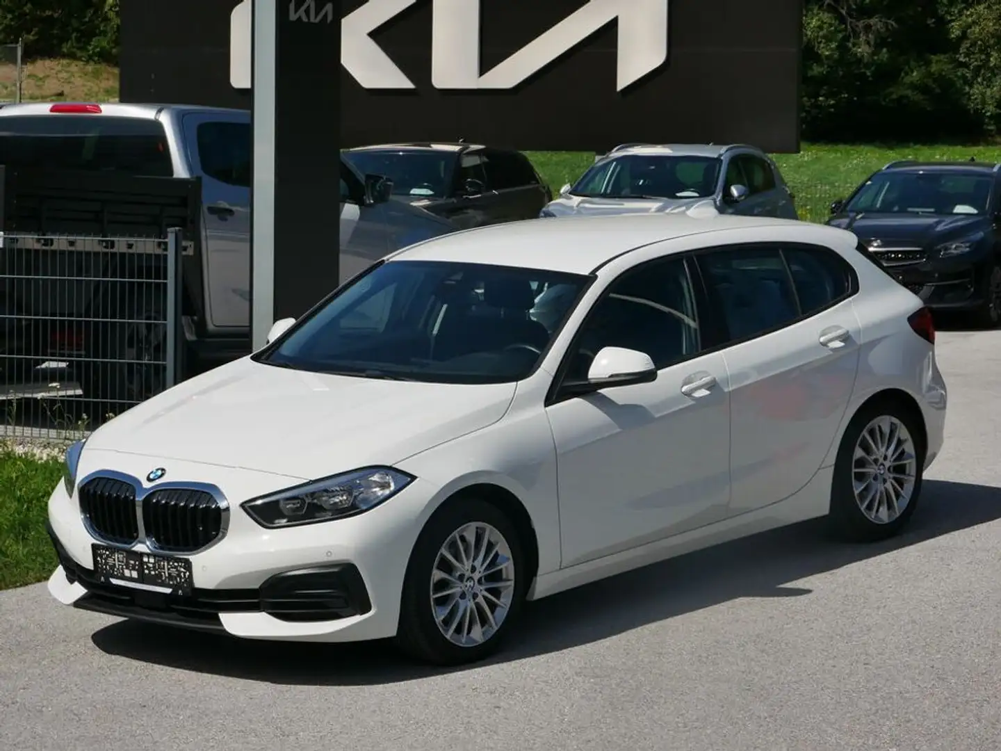 BMW 118 d Advantage Weiß - 1