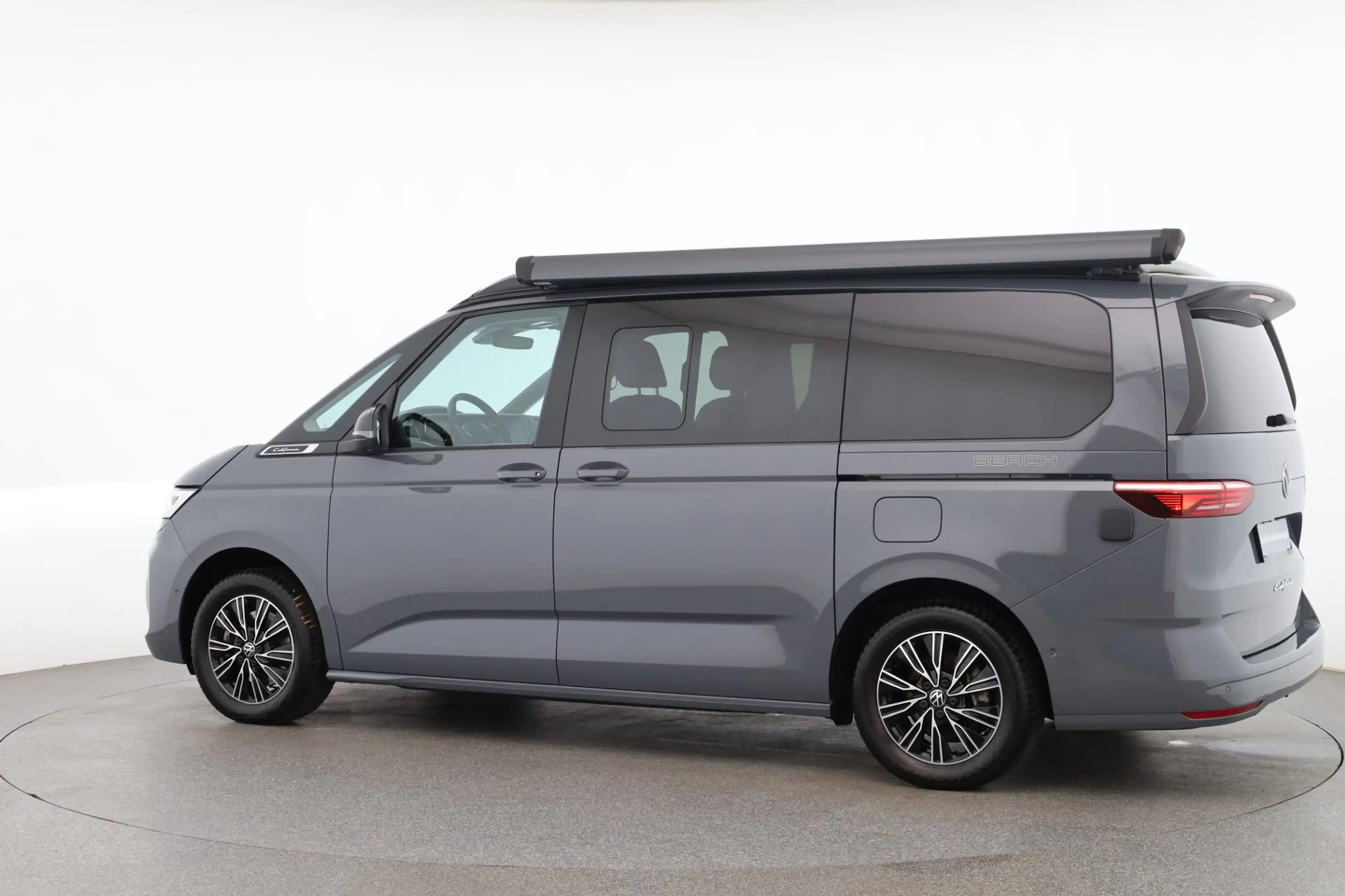 Volkswagen T7 California VW T7 California Beach TDI — photo 3