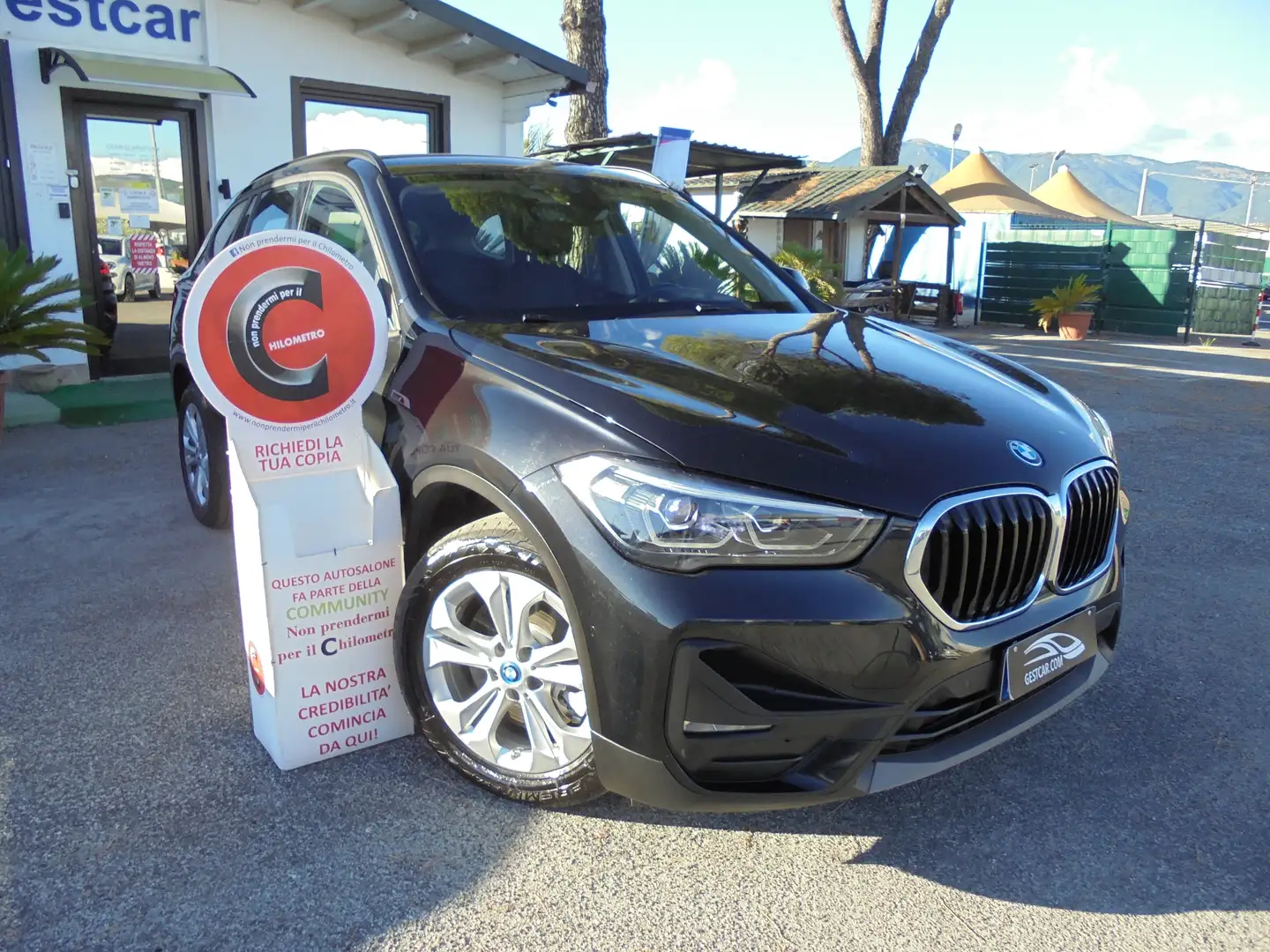 BMW X1 X1 F48 2019 xdrive25e Business Advantage auto Zwart - 1