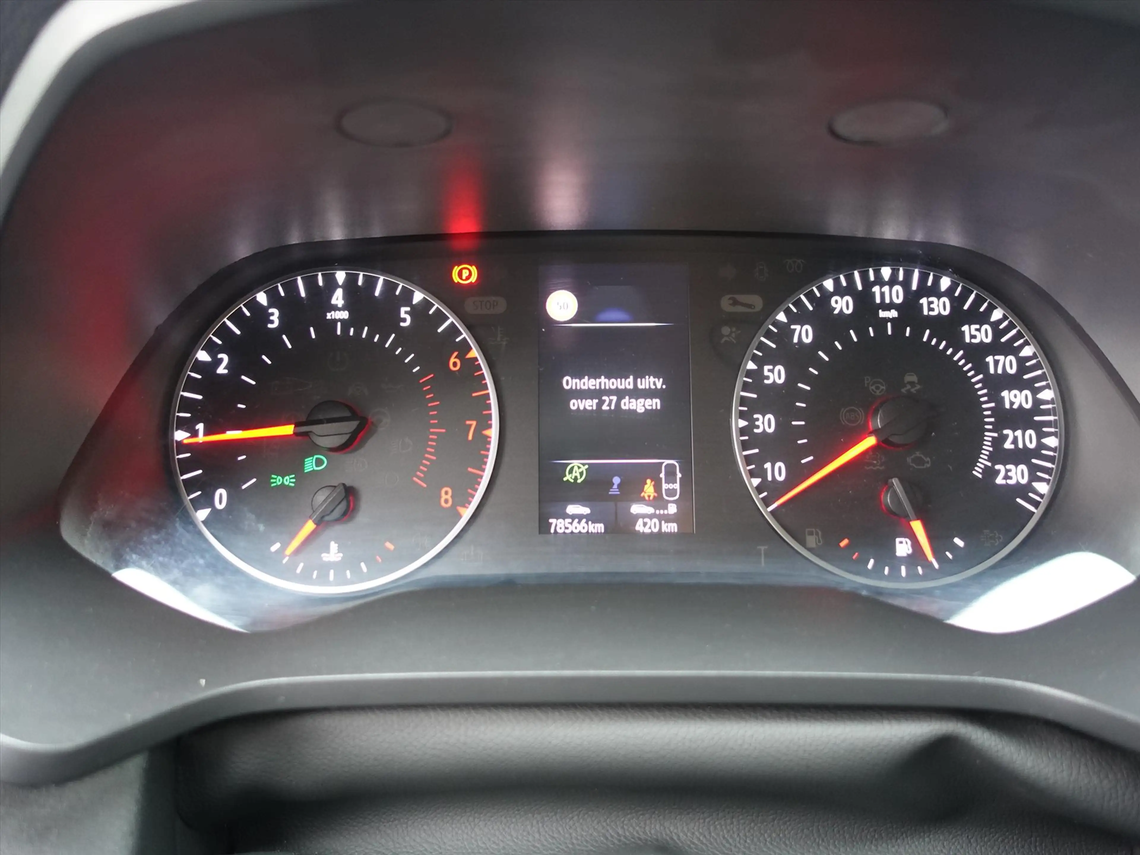 Renault Captur TCe 101pk Life 4 SEIZOENENBANDEN — photo 18