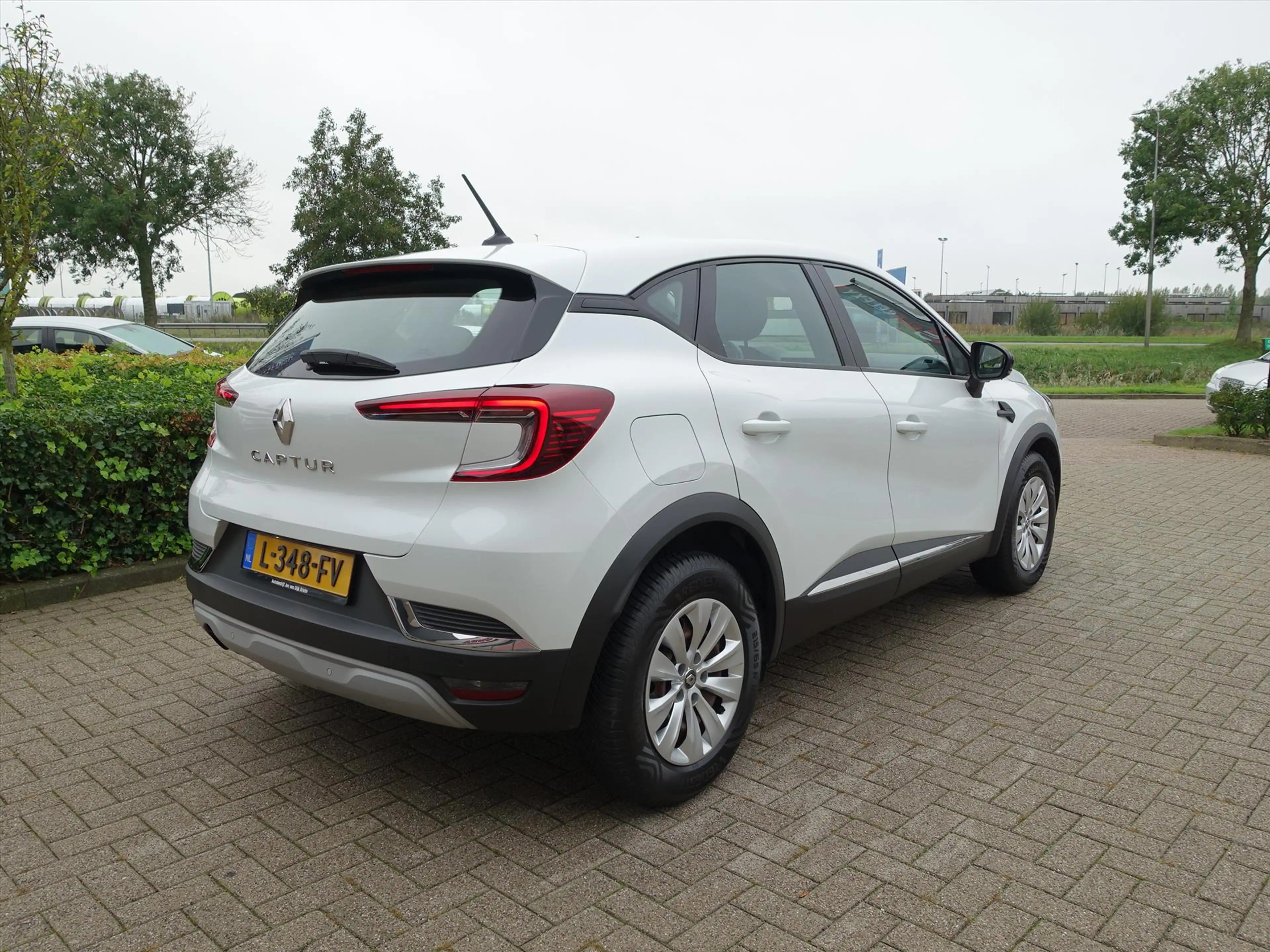 Renault Captur TCe 101pk Life 4 SEIZOENENBANDEN — photo 5