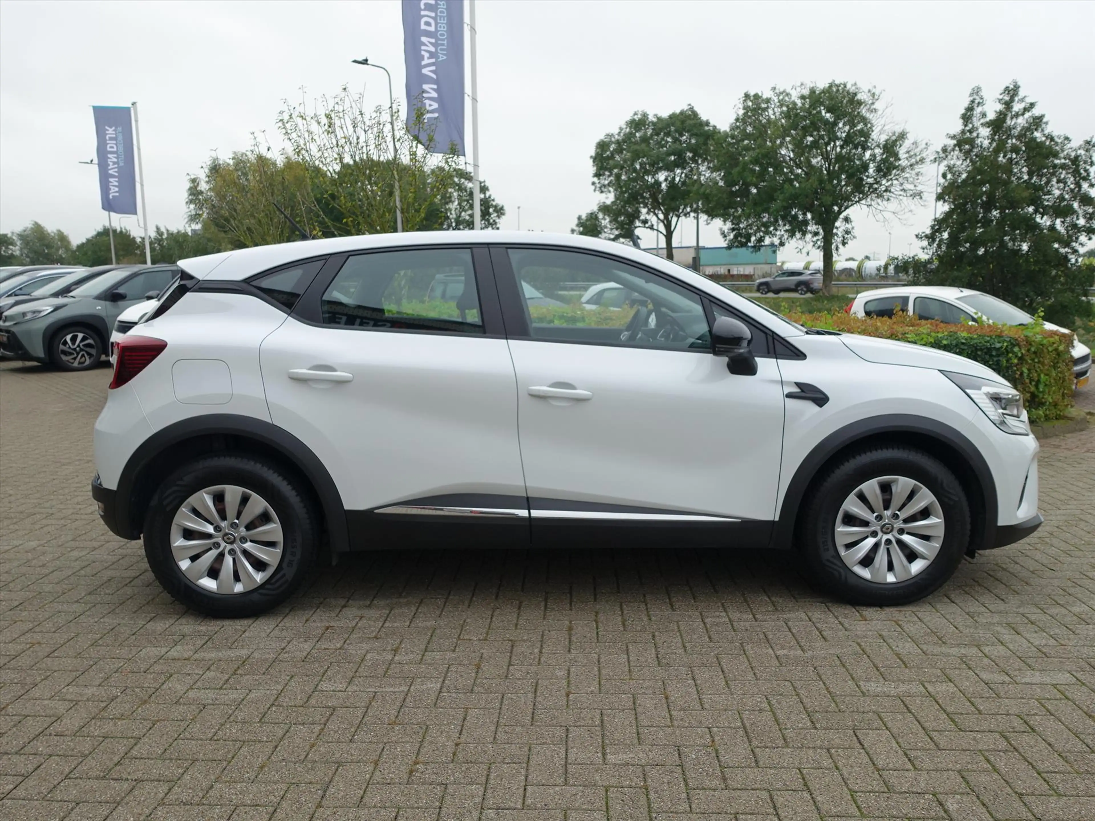 Renault Captur TCe 101pk Life 4 SEIZOENENBANDEN — photo 6