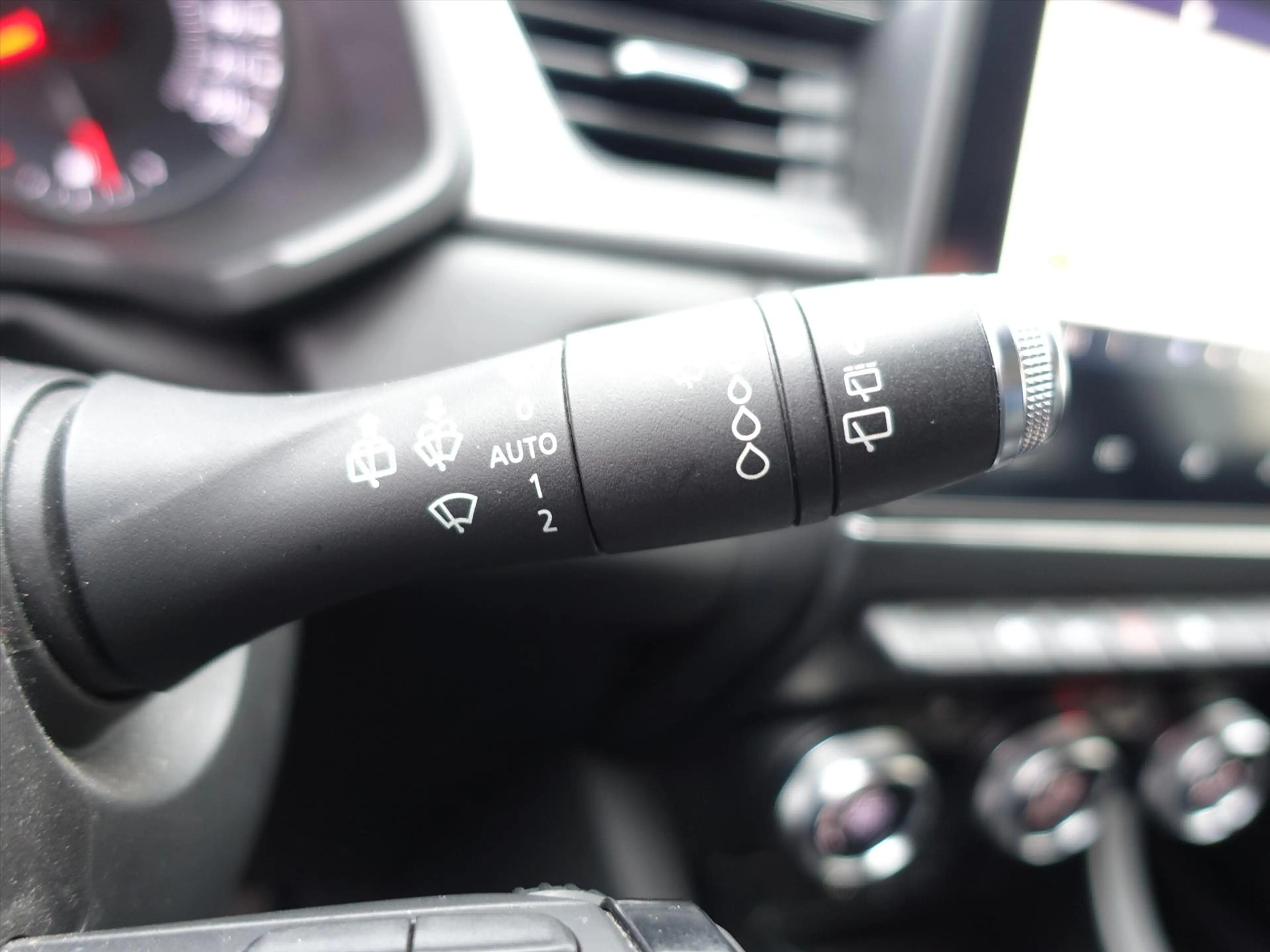 Renault Captur TCe 101pk Life 4 SEIZOENENBANDEN — photo 24