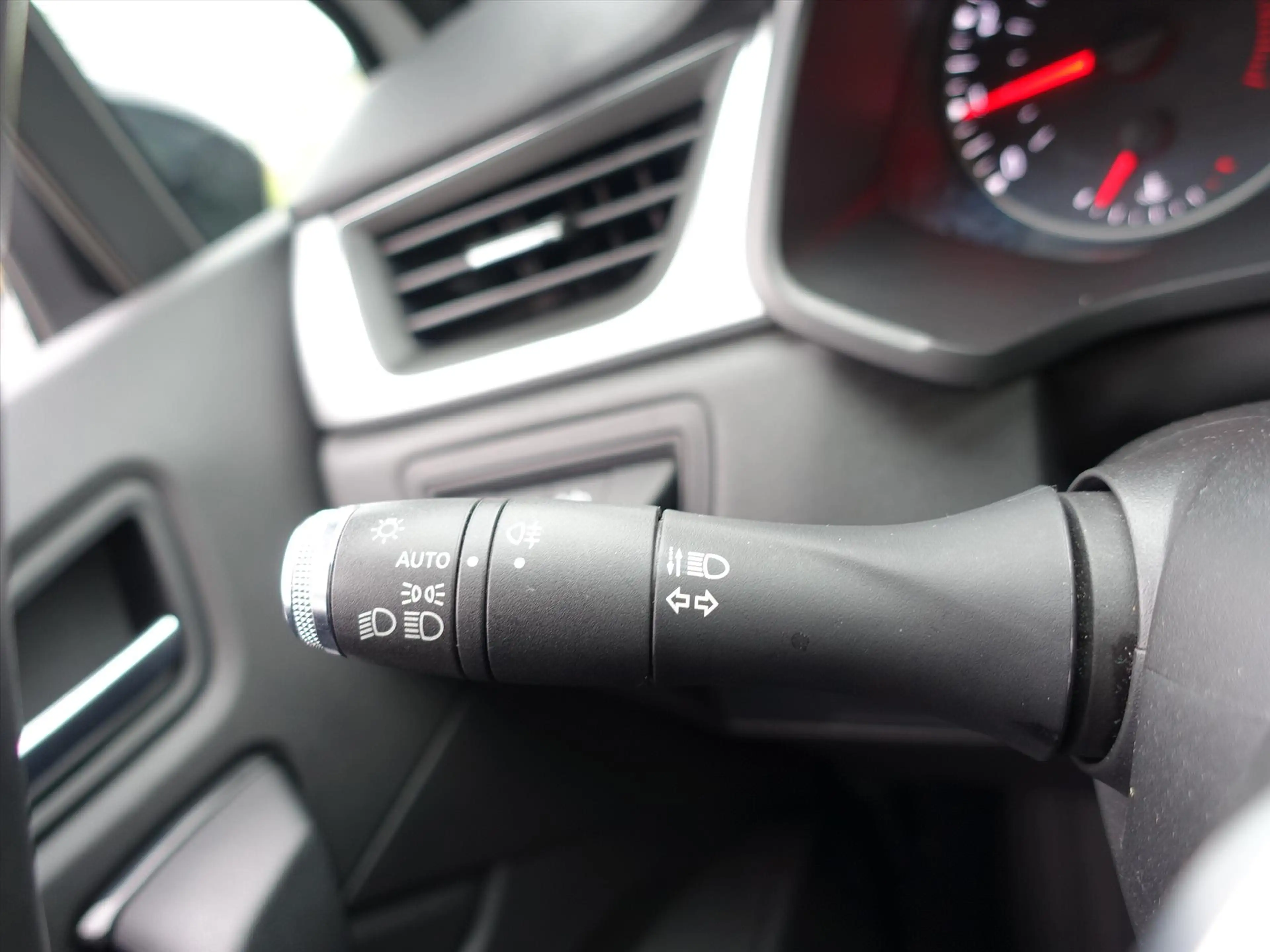 Renault Captur TCe 101pk Life 4 SEIZOENENBANDEN — photo 22