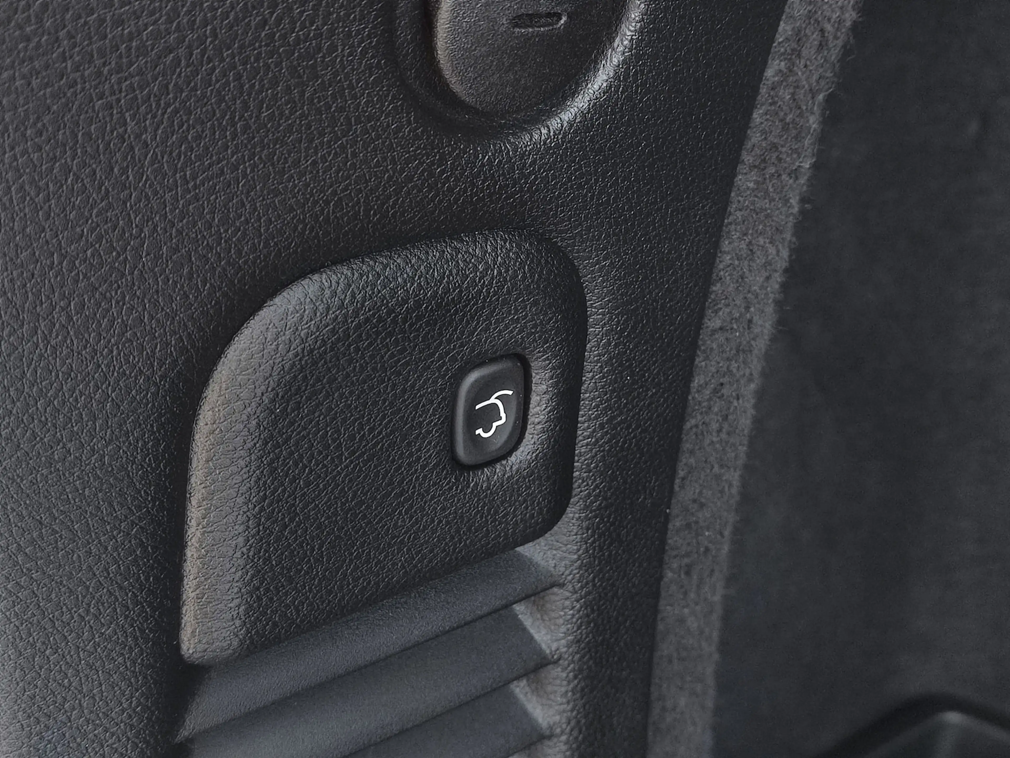 Dodge Durango GT Blacktop AWD|LED|LEDER|KAMERA|SHZ|LCI| — photo 30