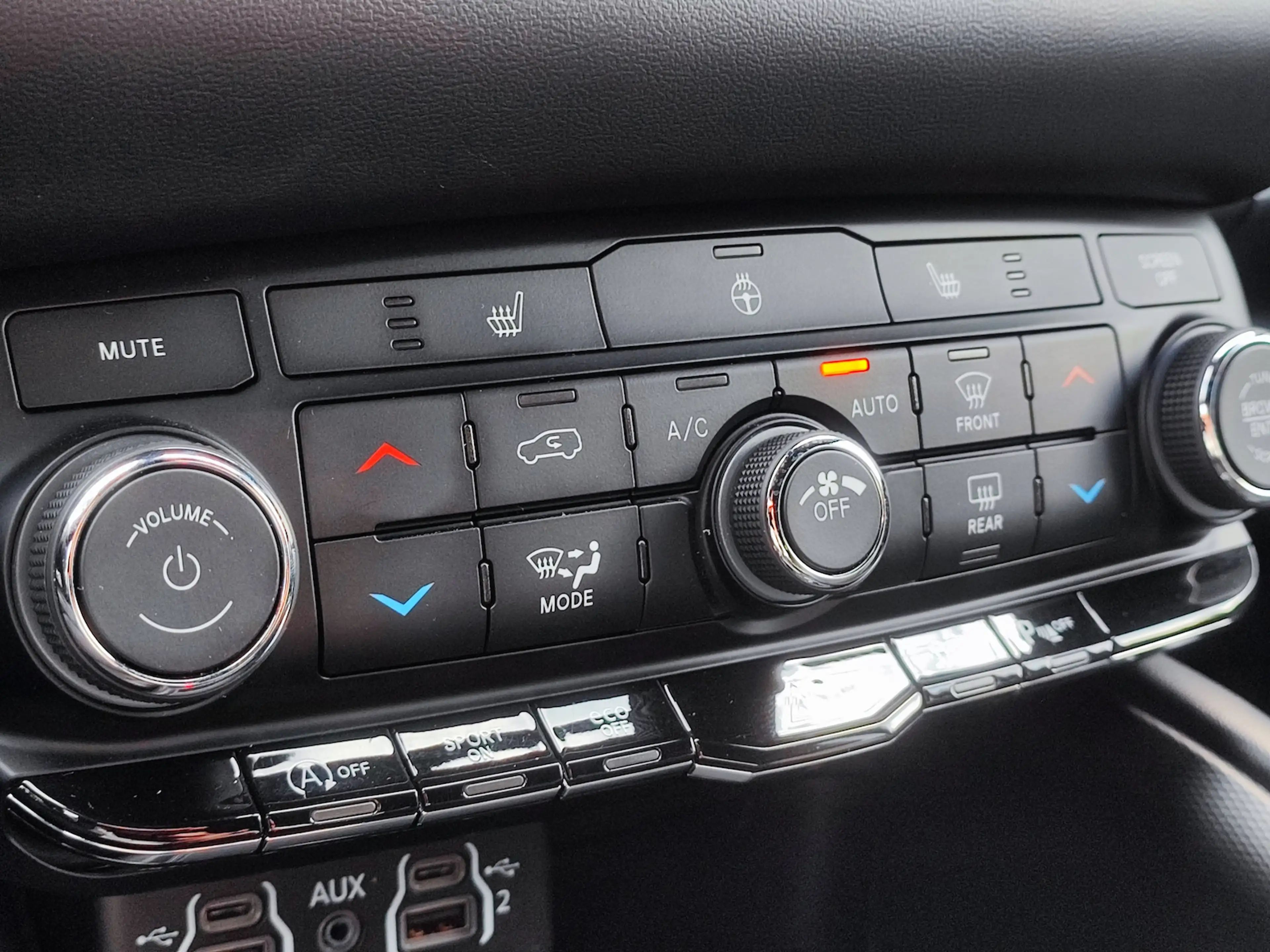 Dodge Durango GT Blacktop AWD|LED|LEDER|KAMERA|SHZ|LCI| — photo 22