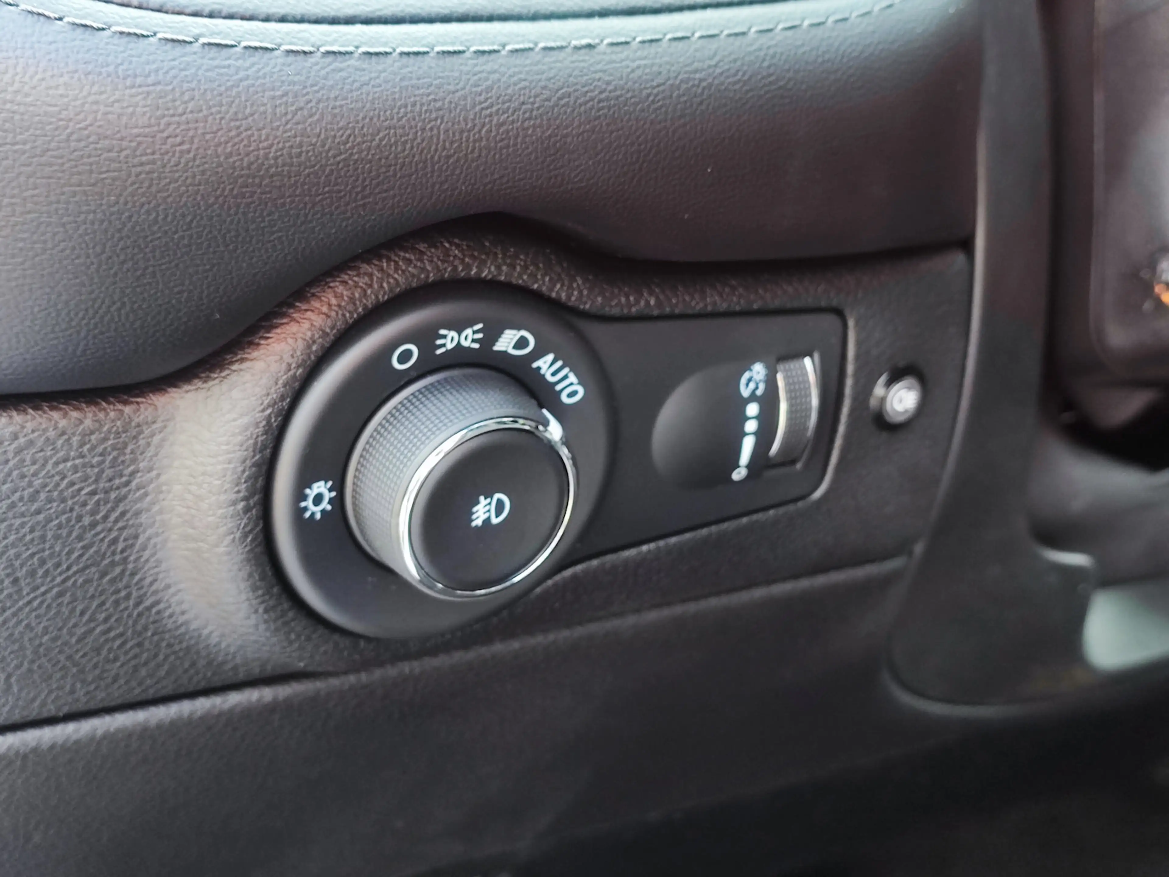Dodge Durango GT Blacktop AWD|LED|LEDER|KAMERA|SHZ|LCI| — photo 14