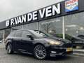 Ford Focus Wagon 1.0 EcoBoost ST-Line 125pk/92kW 6-bak Schwarz - thumbnail 1