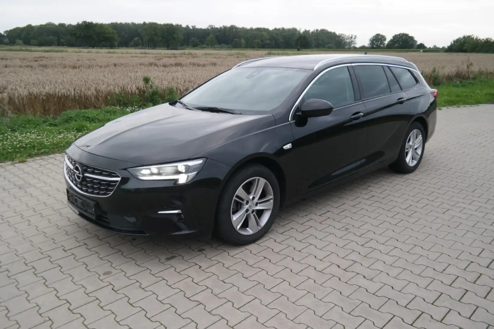 Opel Insignia B Sports Tourer Elegance LED Schwarz - 2