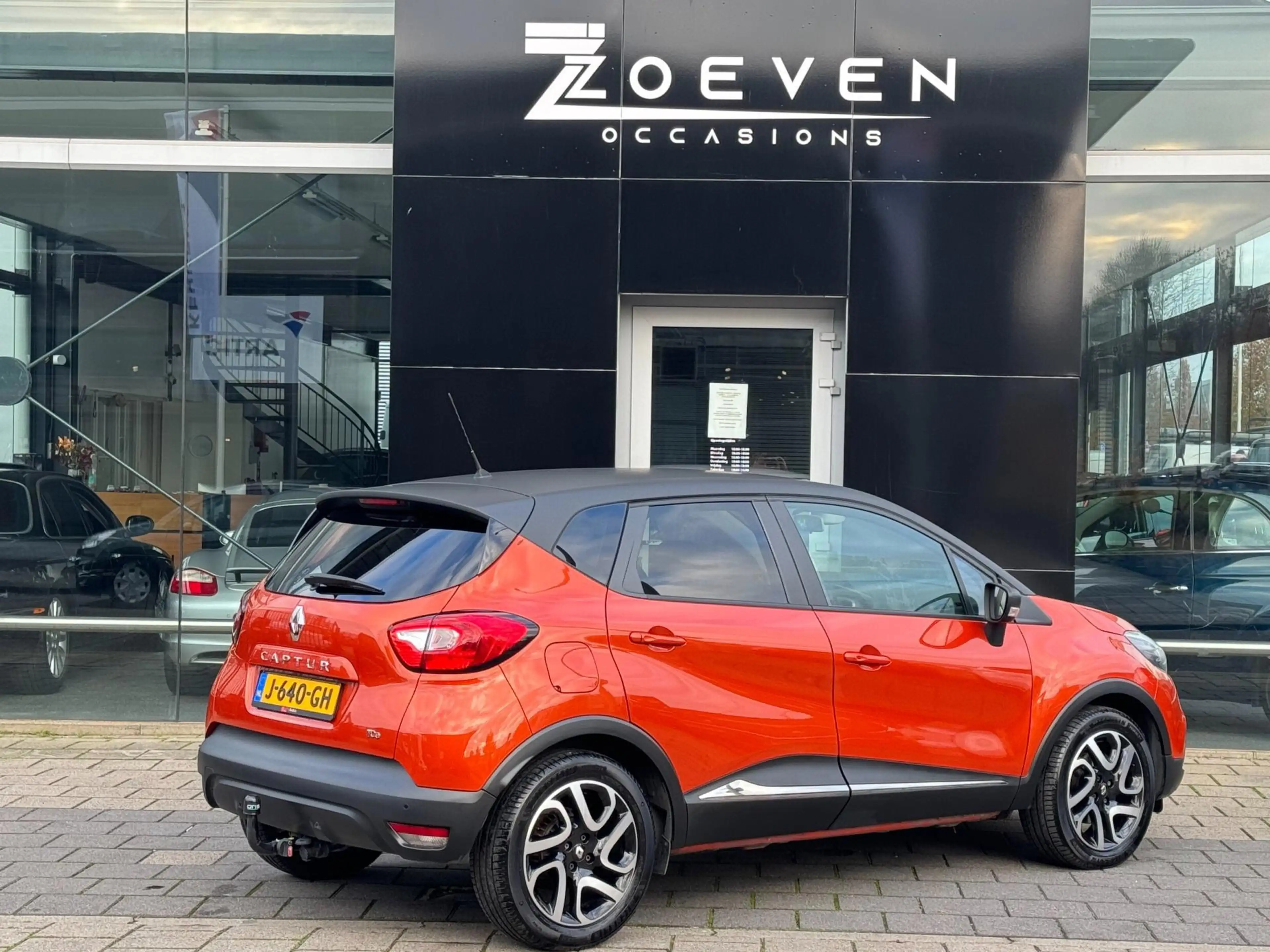 Renault Captur 1.2 TCe Dynamique — photo 8