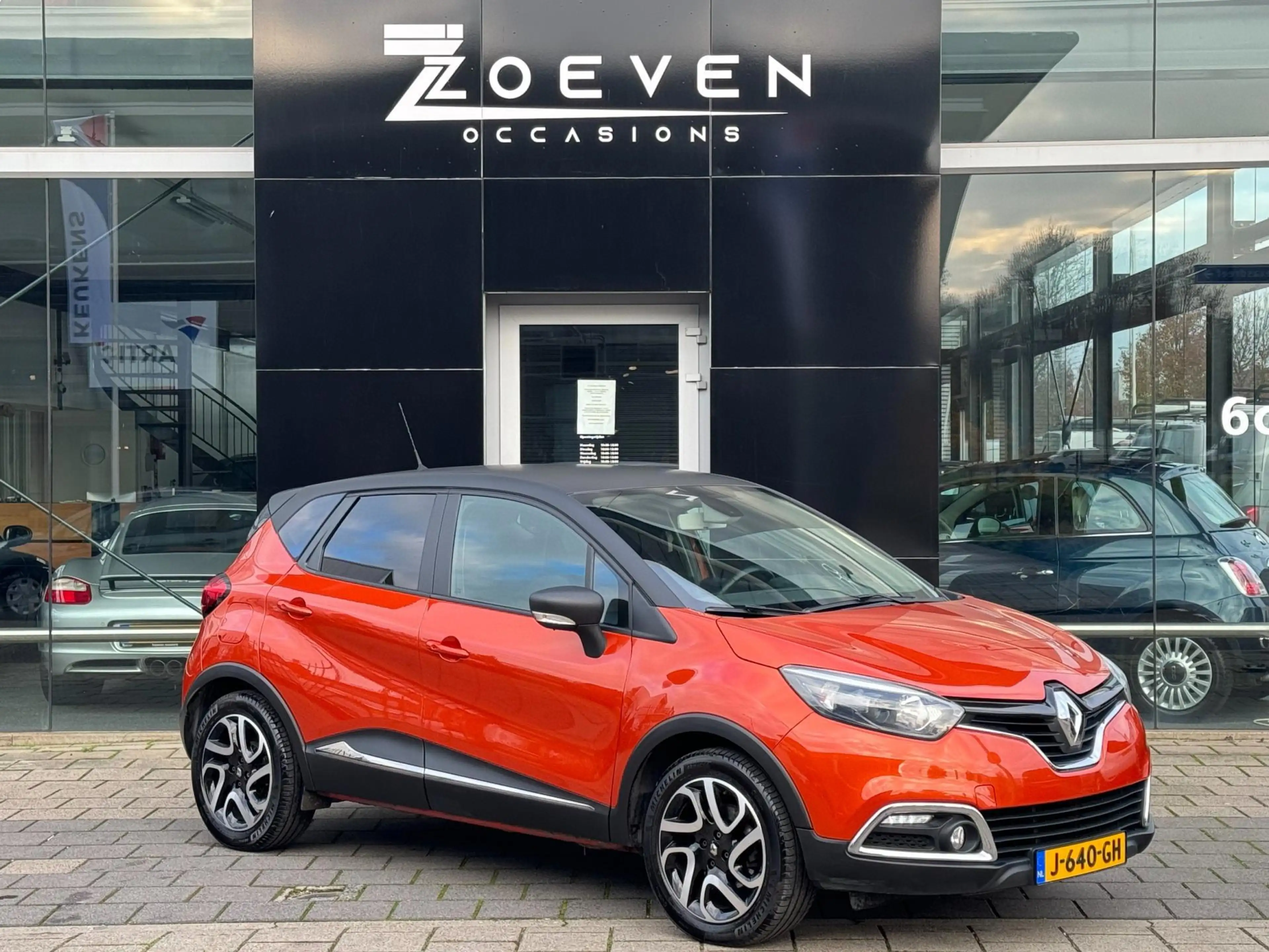 Renault Captur 1.2 TCe Dynamique — photo 9