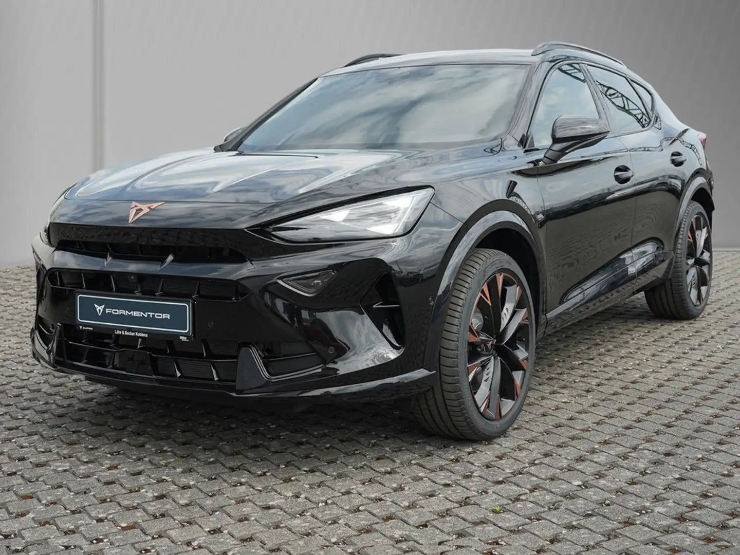 CUPRA Formentor VZ 2.0 TSI 195kW/265PS 7-Gang-DSG KAB Zwart - 2