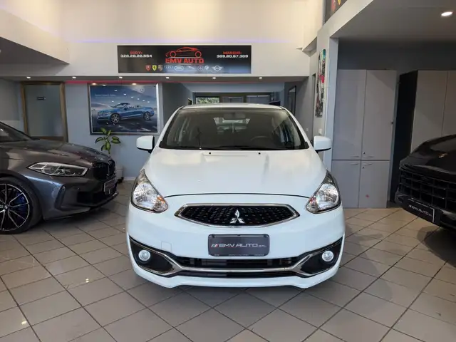 Mitsubishi Space Star view 2