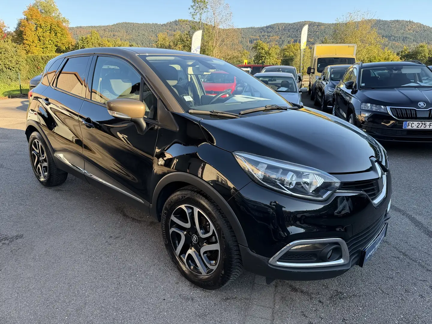 Renault Captur 1.5 DCI 110CH STOP\u0026START ENERGY INTENS EURO6 2016 Schwarz - 2