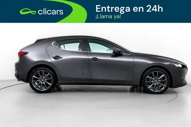 Mazda Mazda3 view 7