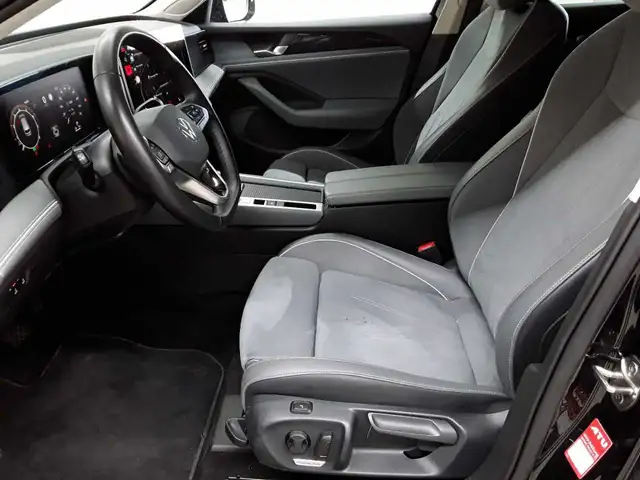 Volkswagen Passat view 7