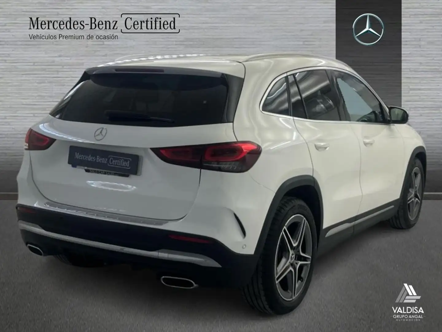 Mercedes-Benz GLA 180 - 2