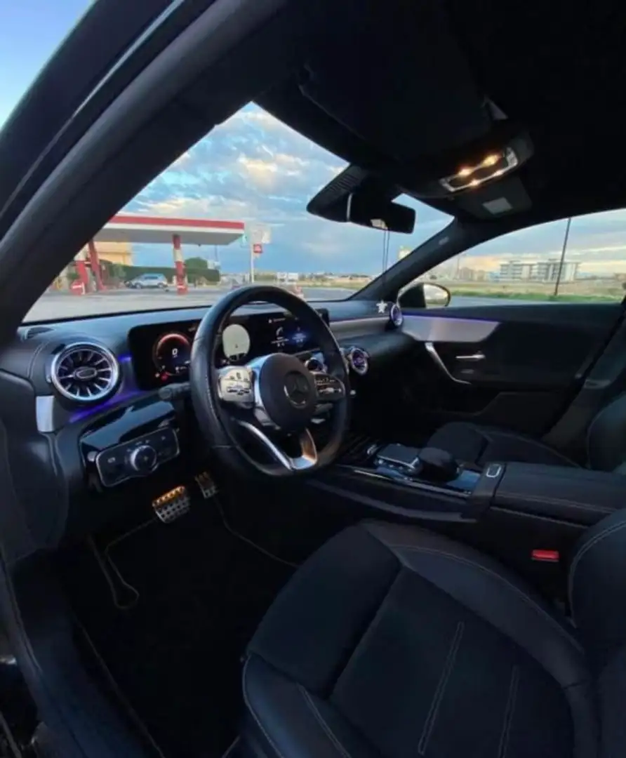 Mercedes-Benz 180 Premium AMG Edition Negro - 2