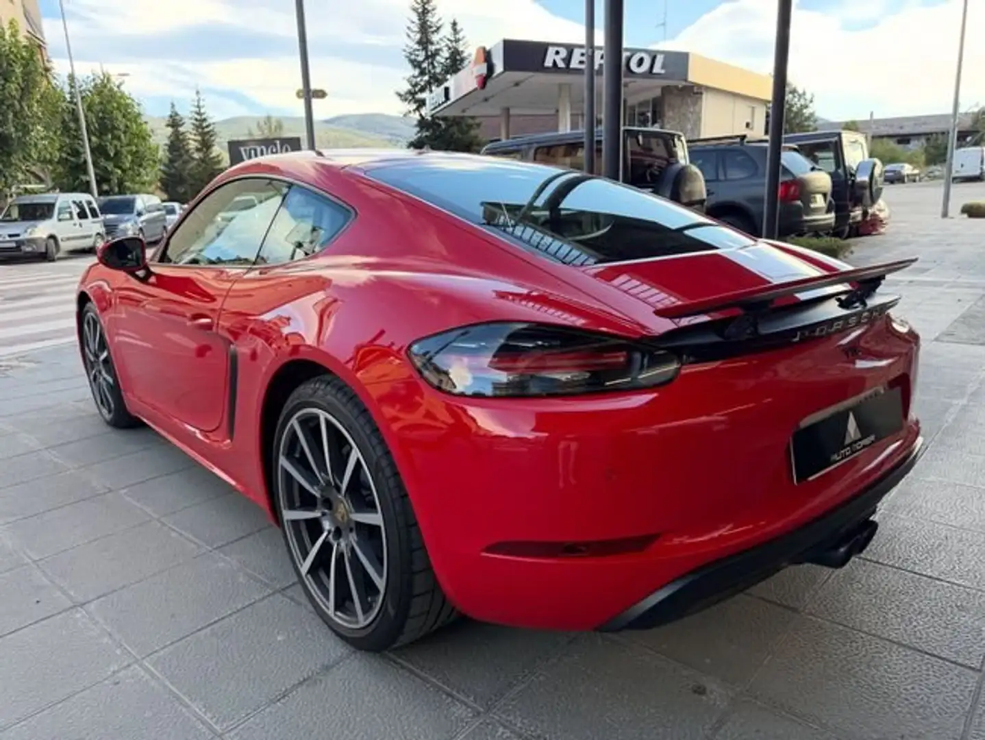 Porsche 718 Spyder Cayman PDK Rojo - 2