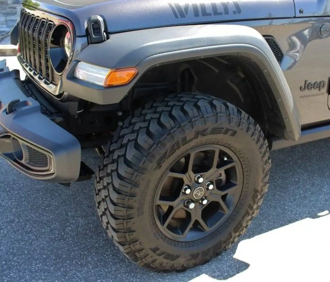 Jeep Wrangler photo Jeep Wrangler
