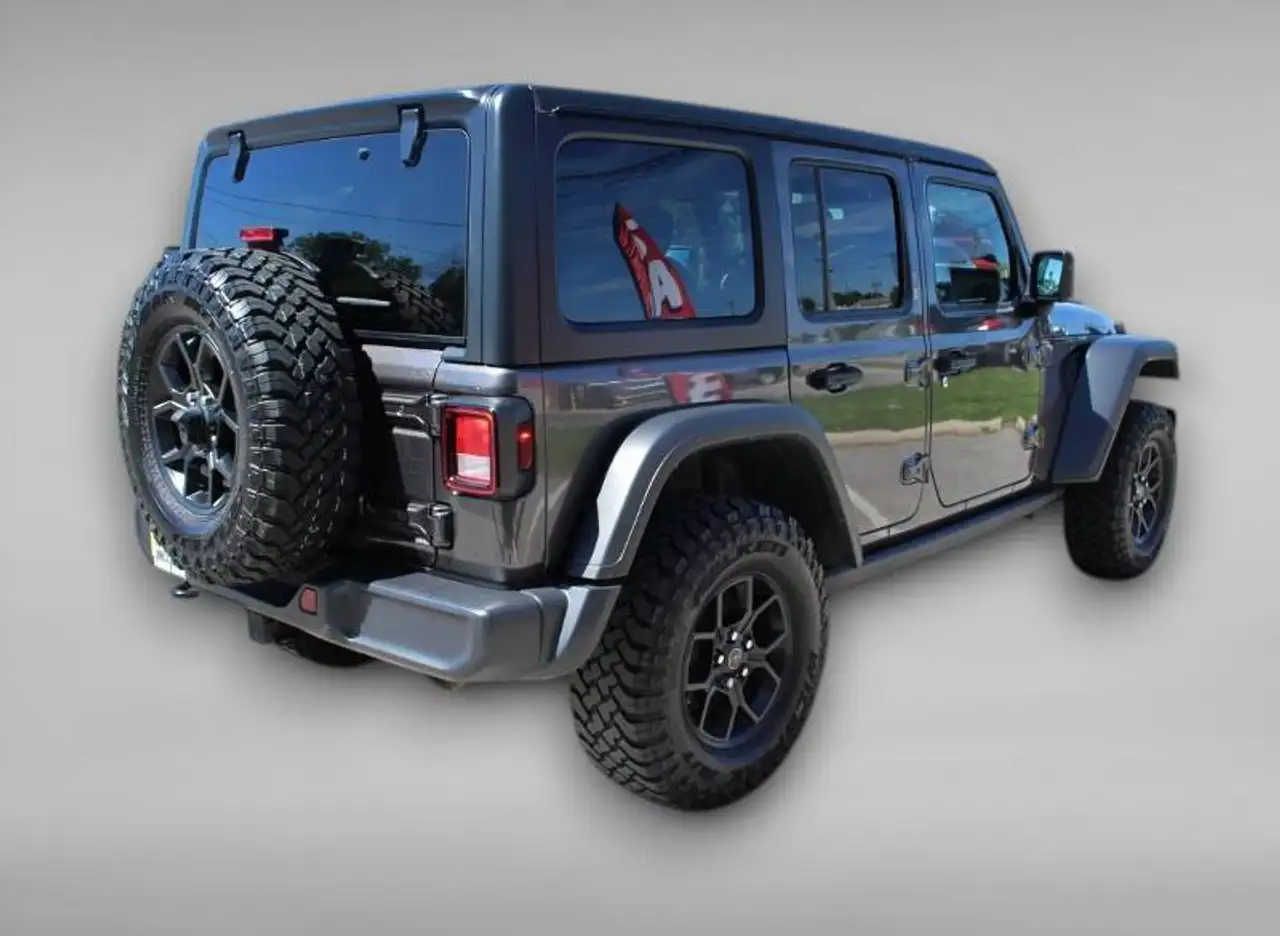 Jeep Wrangler photo Jeep Wrangler
