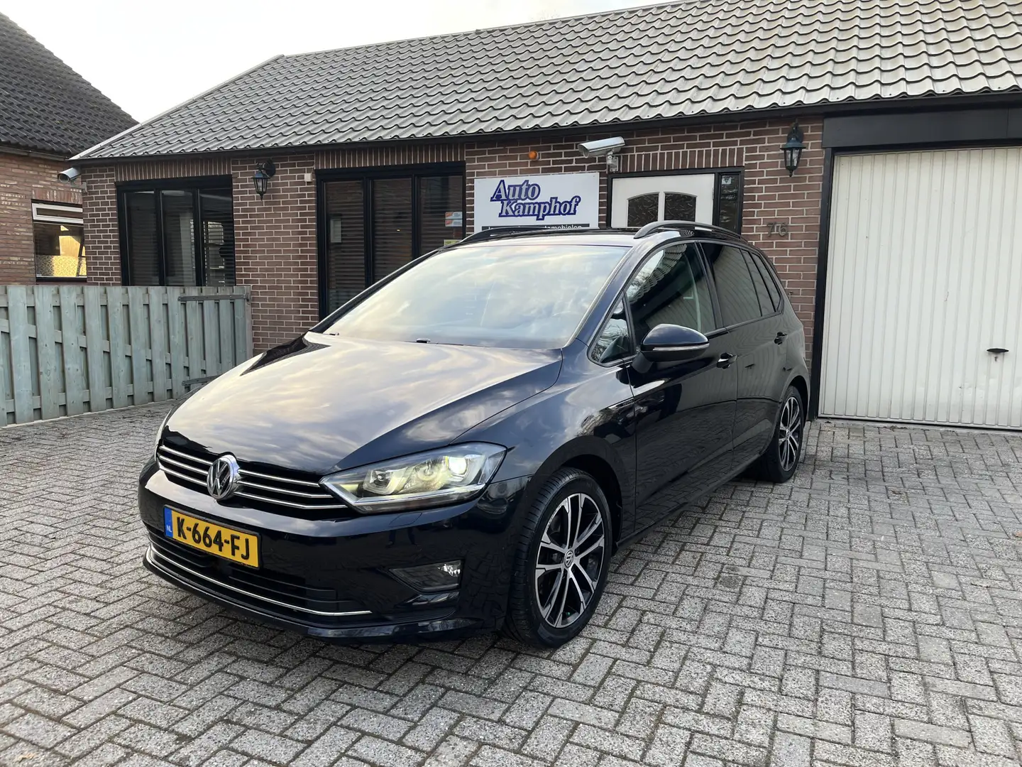 Volkswagen Golf Sportsvan 1.4 TSI Highline Xenon Trekhaak Schwarz - 2