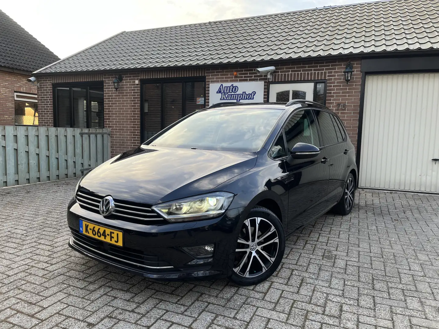 Volkswagen Golf Sportsvan 1.4 TSI Highline Xenon Trekhaak Schwarz - 1