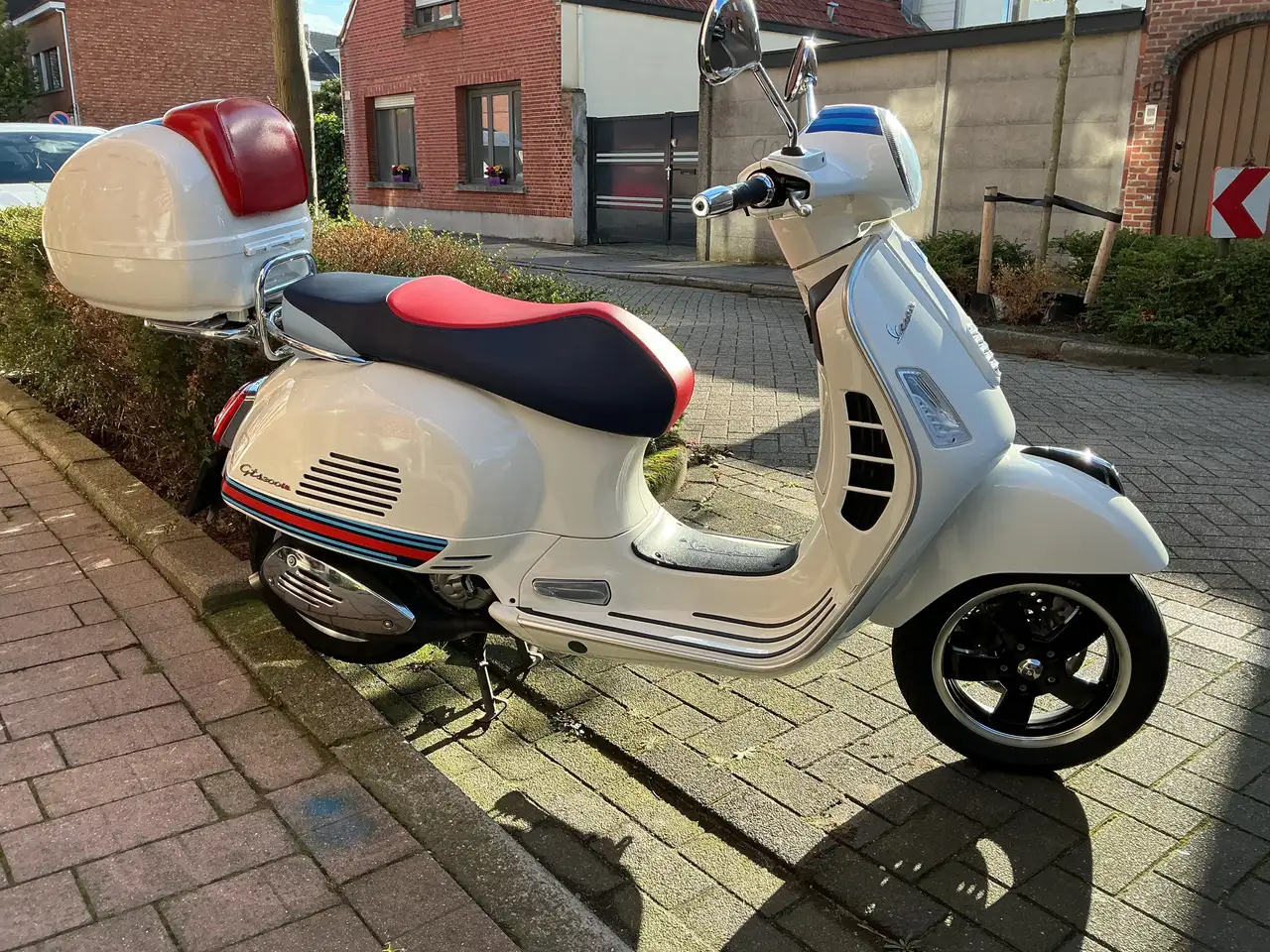 Vespa GTS 300