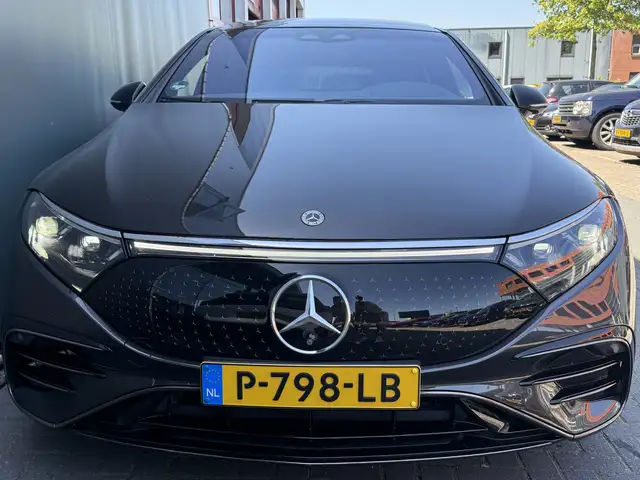 Mercedes-Benz Eqs view 7