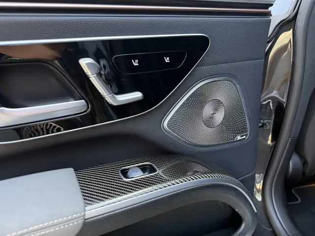 Mercedes-Benz Eqs view 15