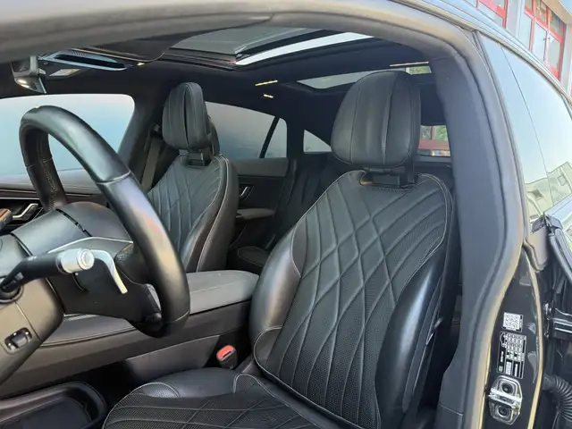 Mercedes-Benz Eqs view 21