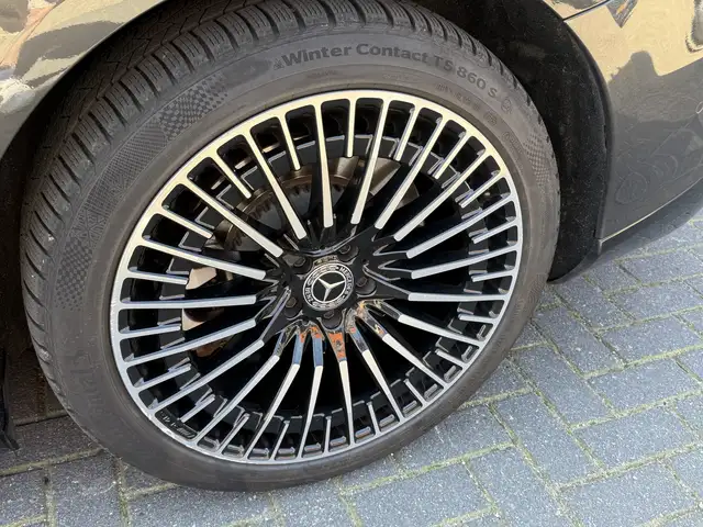 Mercedes-Benz Eqs view 13