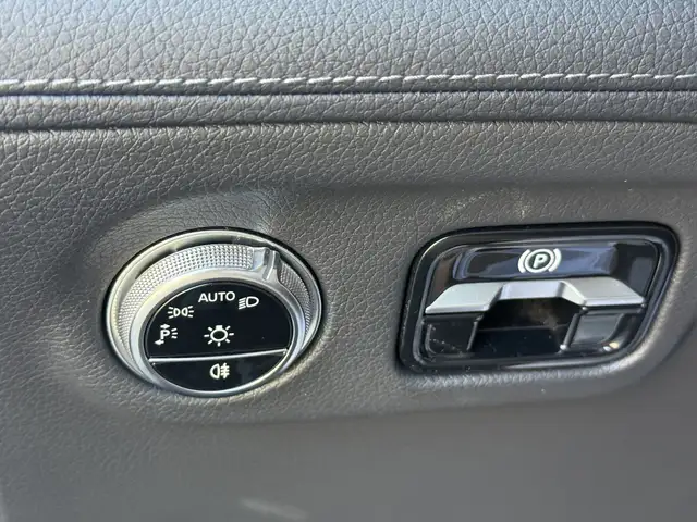 Mercedes-Benz Eqs view 23