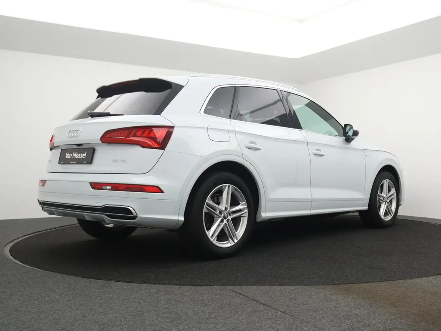 Audi Q5 Audi Q5 Business Edition Sport 35TDI 163PK *AUTOMAAT*NAVI*LEDER*SPORTSEATS*SFEERVERLICHTING*BLTH*CRUISE*... Blanc - 2