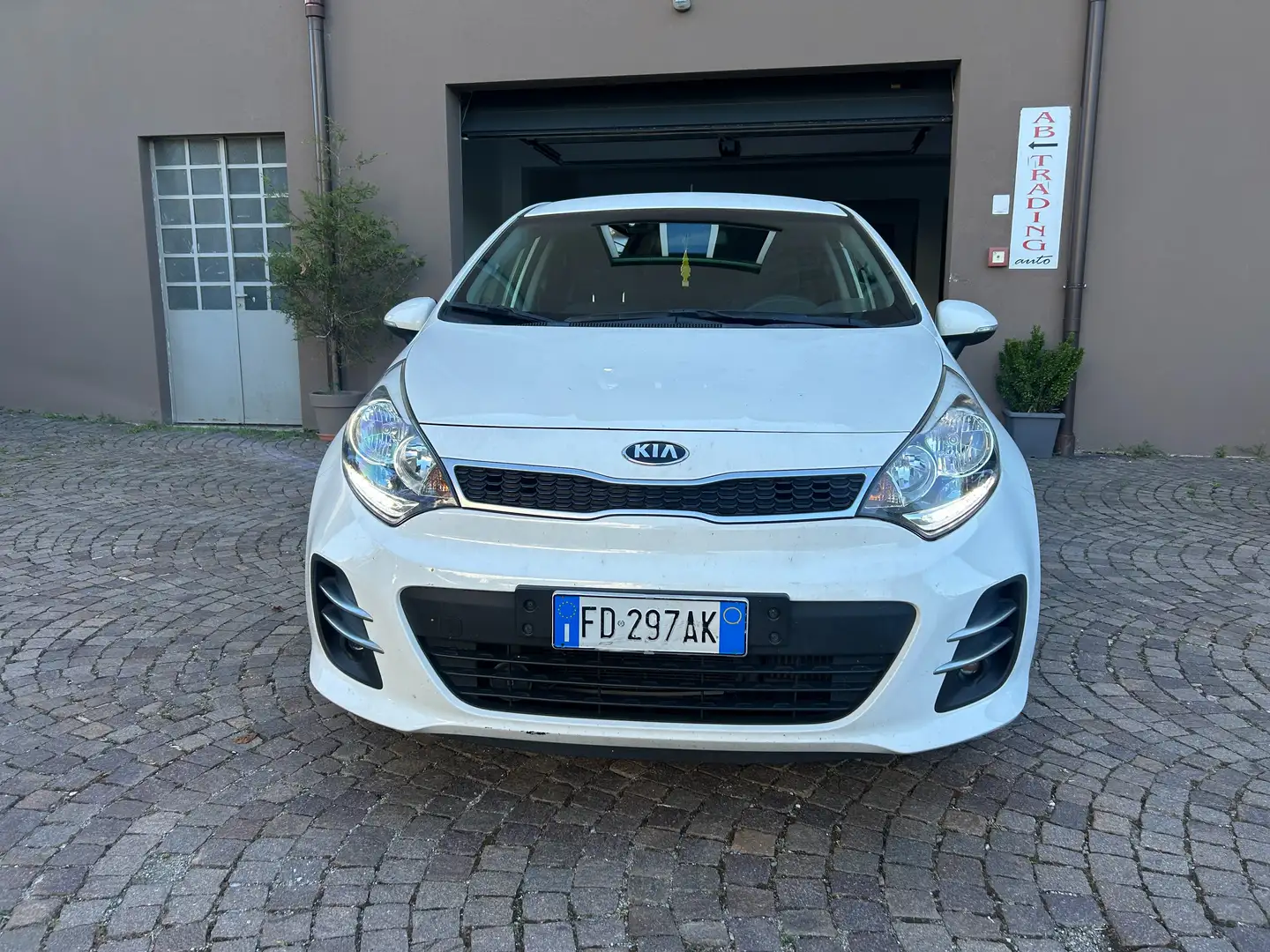 Kia Rio Rio III 2011 5p 1.1 crdi Active E6 Bianco - 1