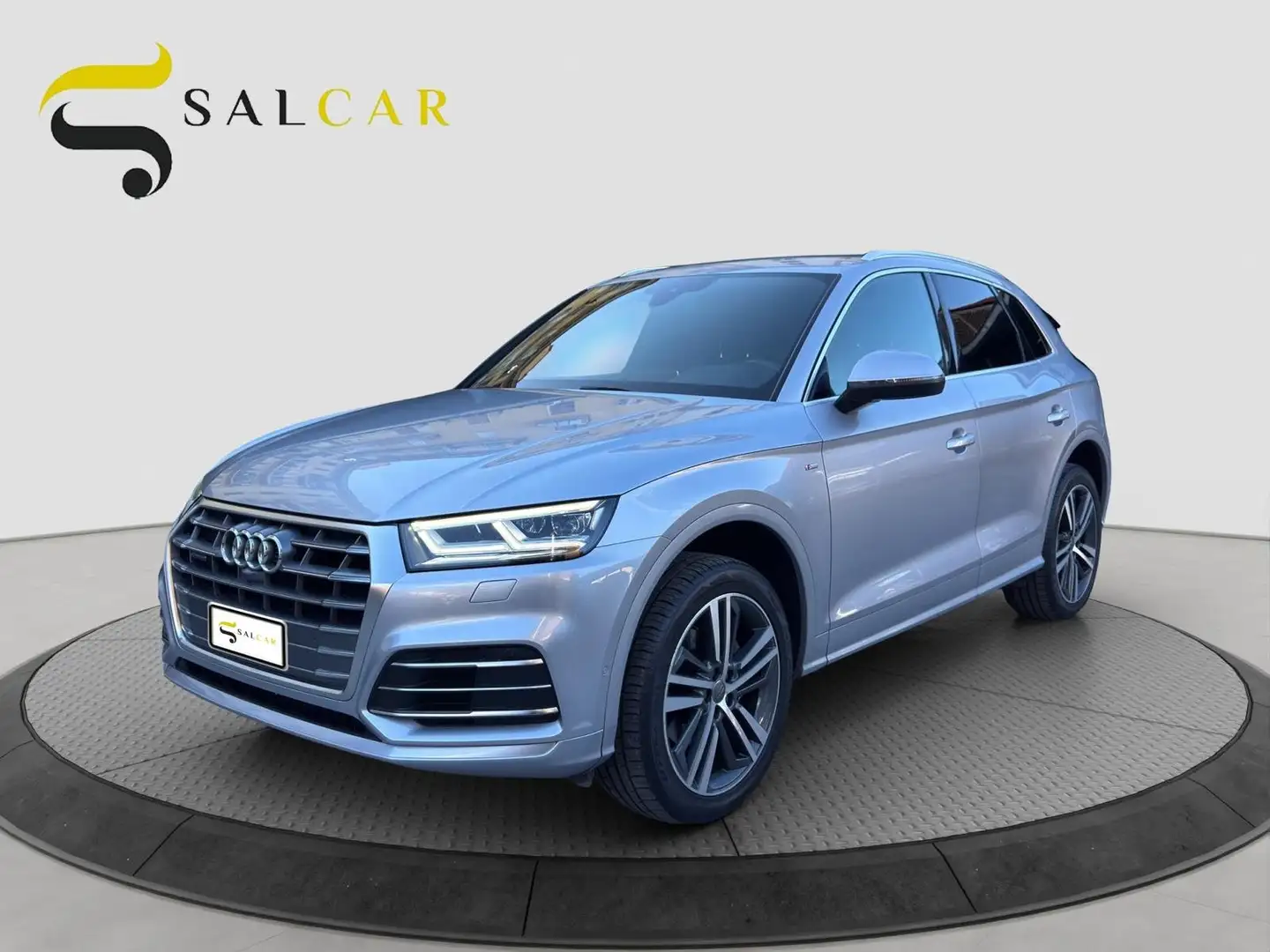 Audi Q5 40 tdi 2.0 190cv S-line Plus quattro 2020 Argento - 1