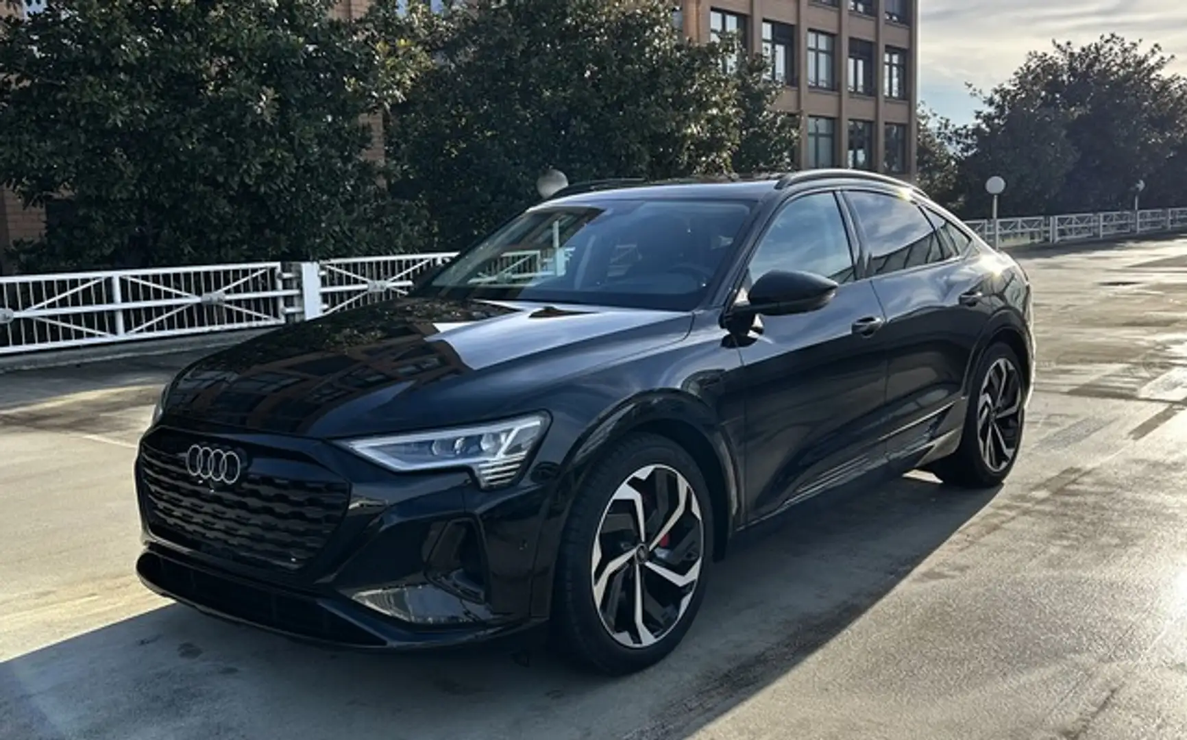 Audi Q8 e-tron Sportback 55 quattro NP:111T¤ Noir - 1
