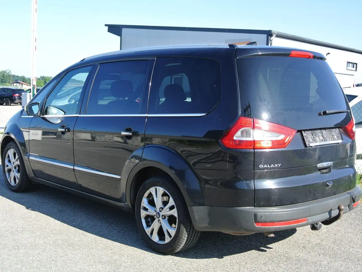 Ford Galaxy 2.0 TDCi Aut. Titanium  *7-Sitze * Getriebe defekt Schwarz - 2