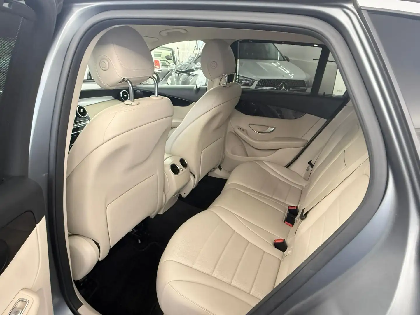 Mercedes-Benz GLC 220 GLC 200 d 4Matic Executive Grigio - 2