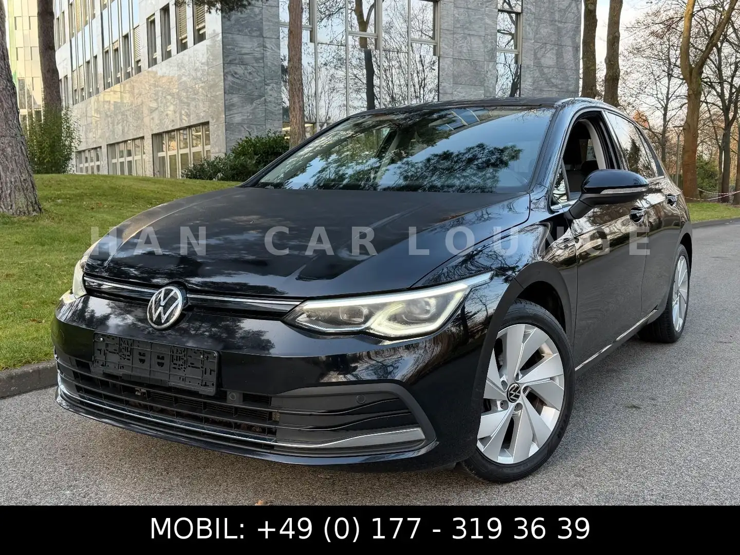 Volkswagen Golf VIII 1.5TSI Lim. Style*AHK*NAVI*LED*PDC Schwarz - 2