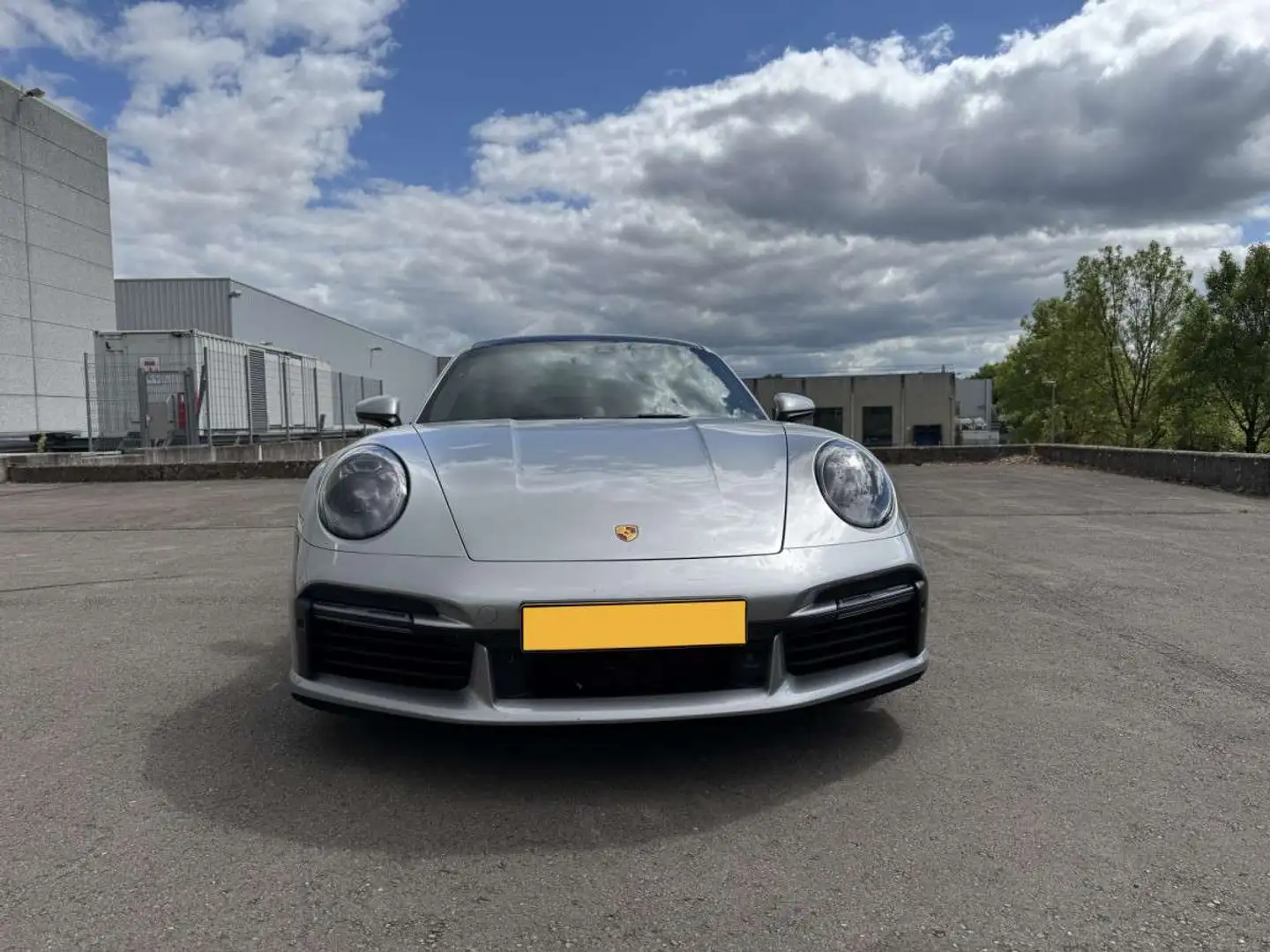 Porsche 911 Turbo S type 992 Gris - 2