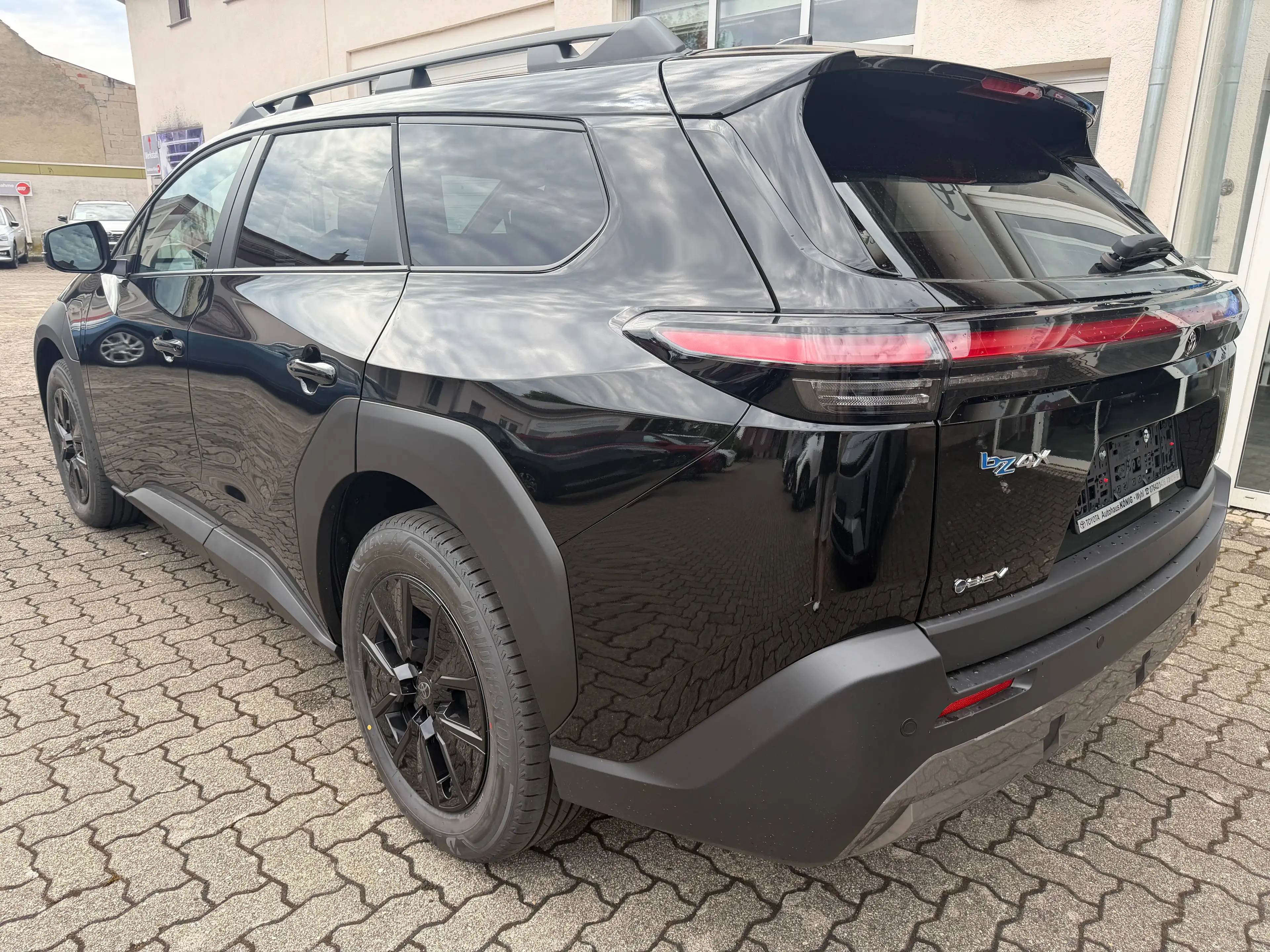 Toyota bZ4X bZ4X AWD Touring Teamplayer — photo 4