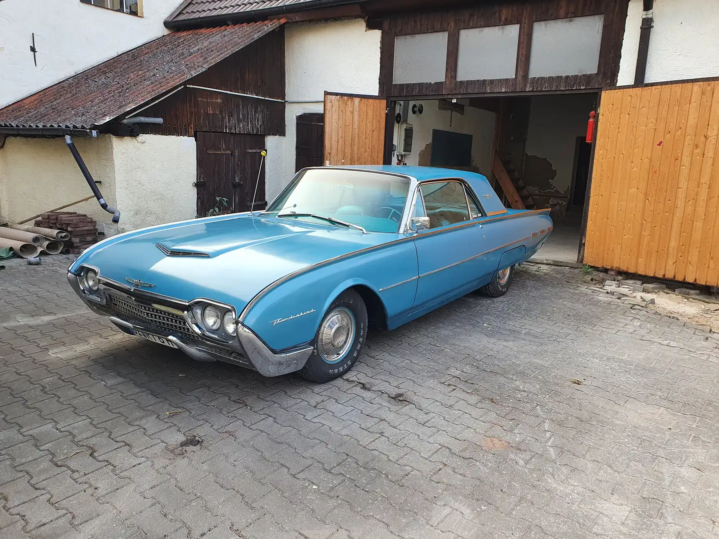 Ford Thunderbird - 2