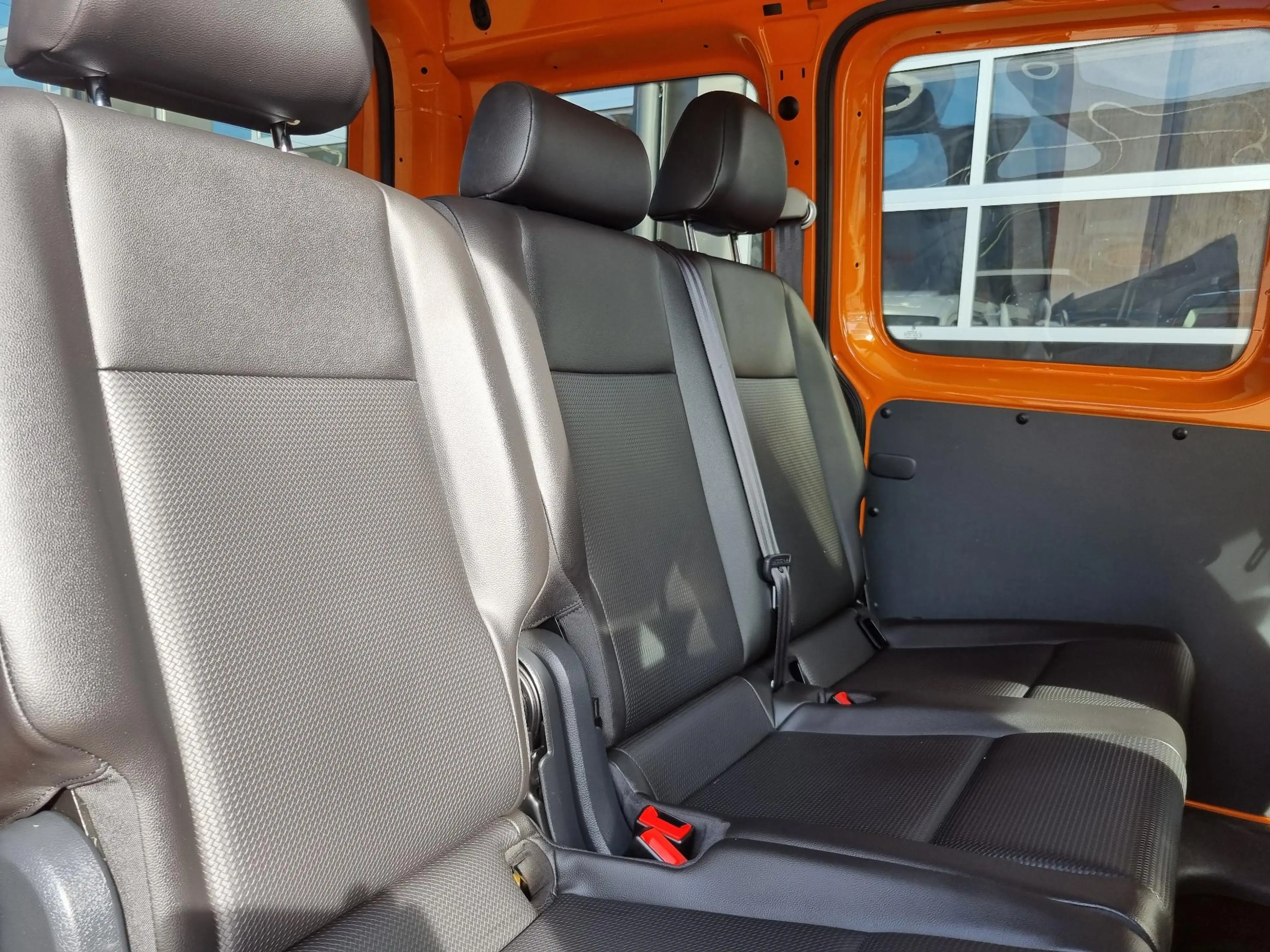 Volkswagen Caddy 1.2 TSI Luminous orange TREKHAAK / AC / CRUISE / P — photo 12