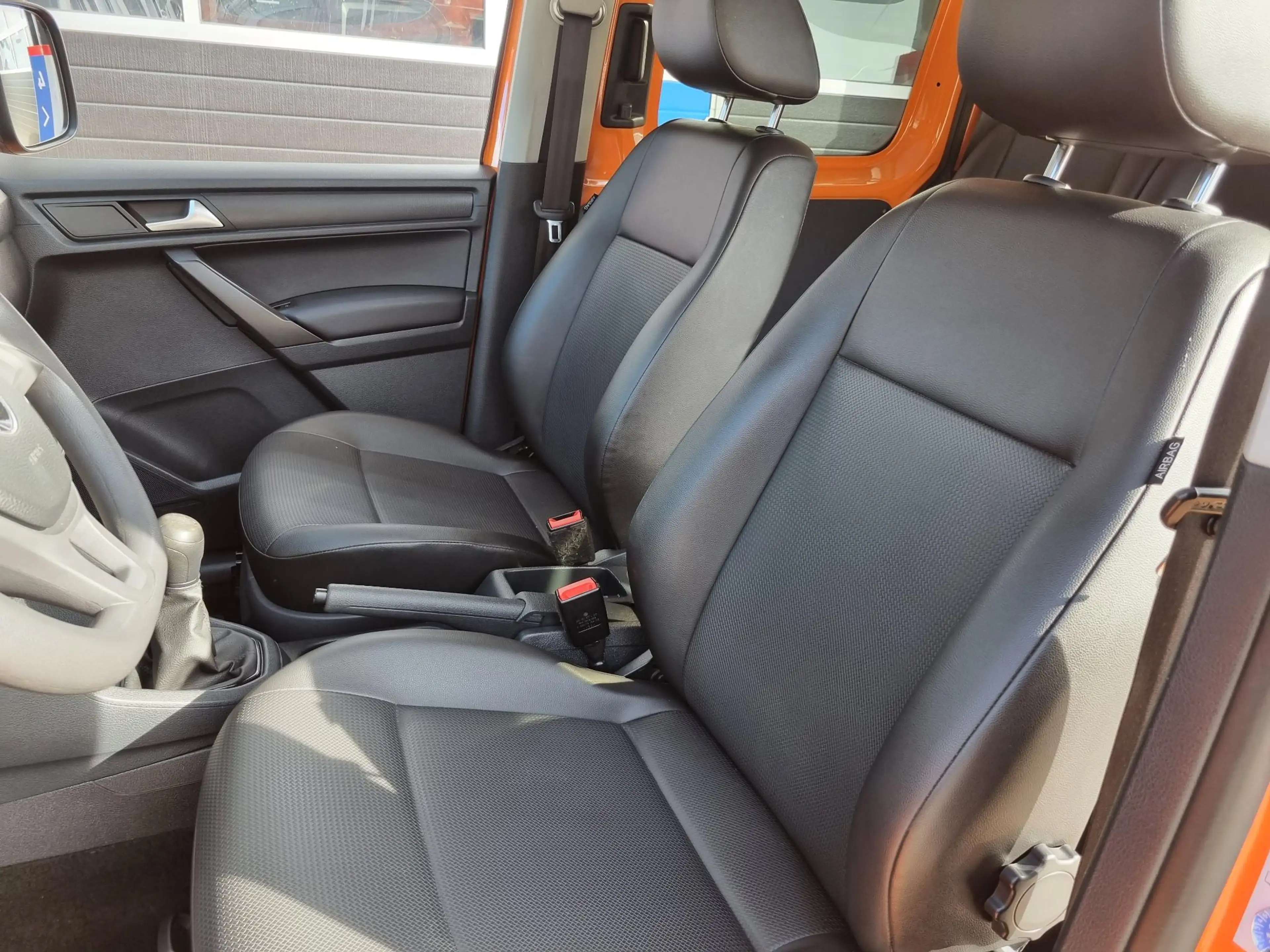 Volkswagen Caddy 1.2 TSI Luminous orange TREKHAAK / AC / CRUISE / P — photo 8