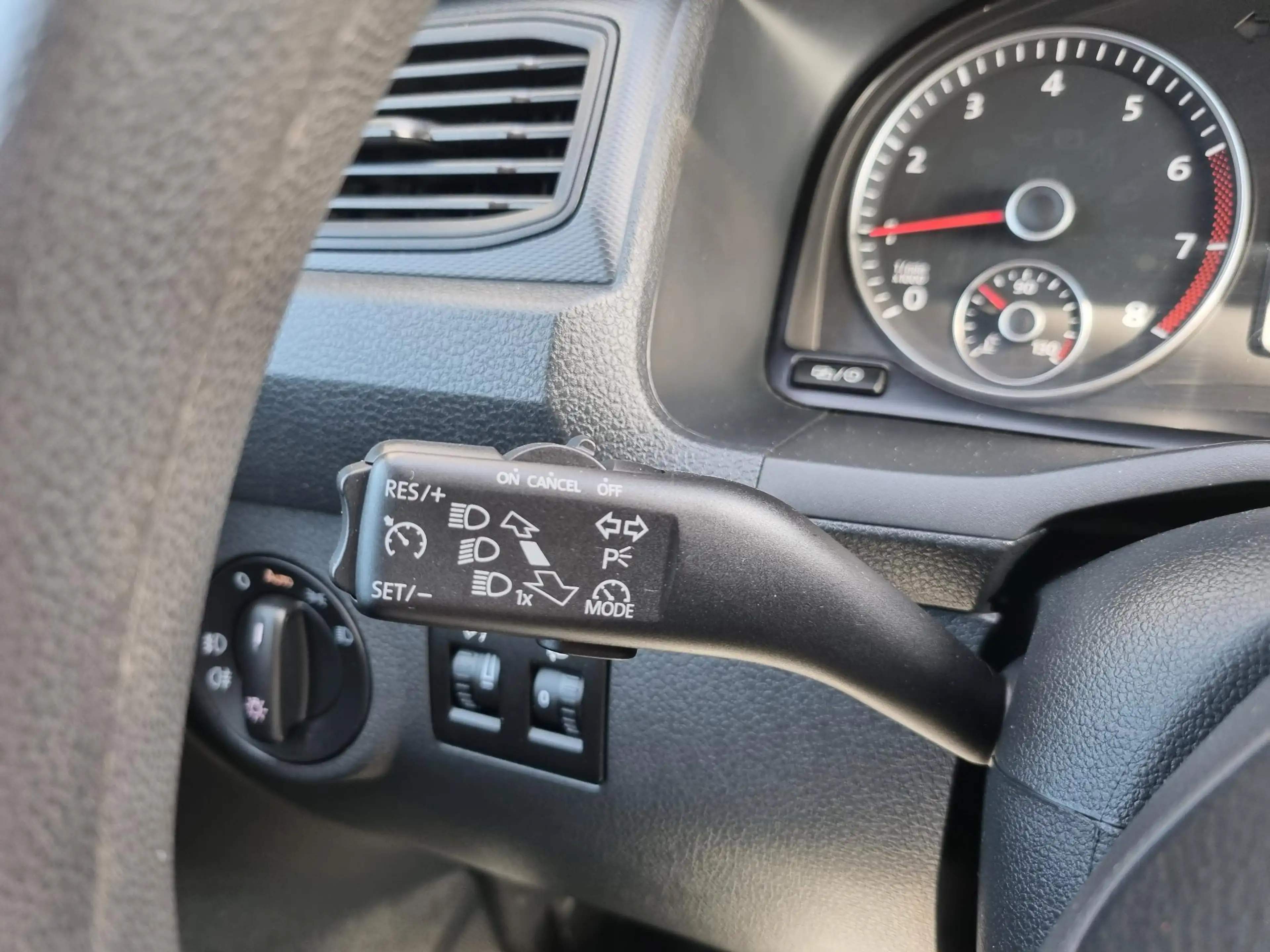 Volkswagen Caddy 1.2 TSI Luminous orange TREKHAAK / AC / CRUISE / P — photo 13