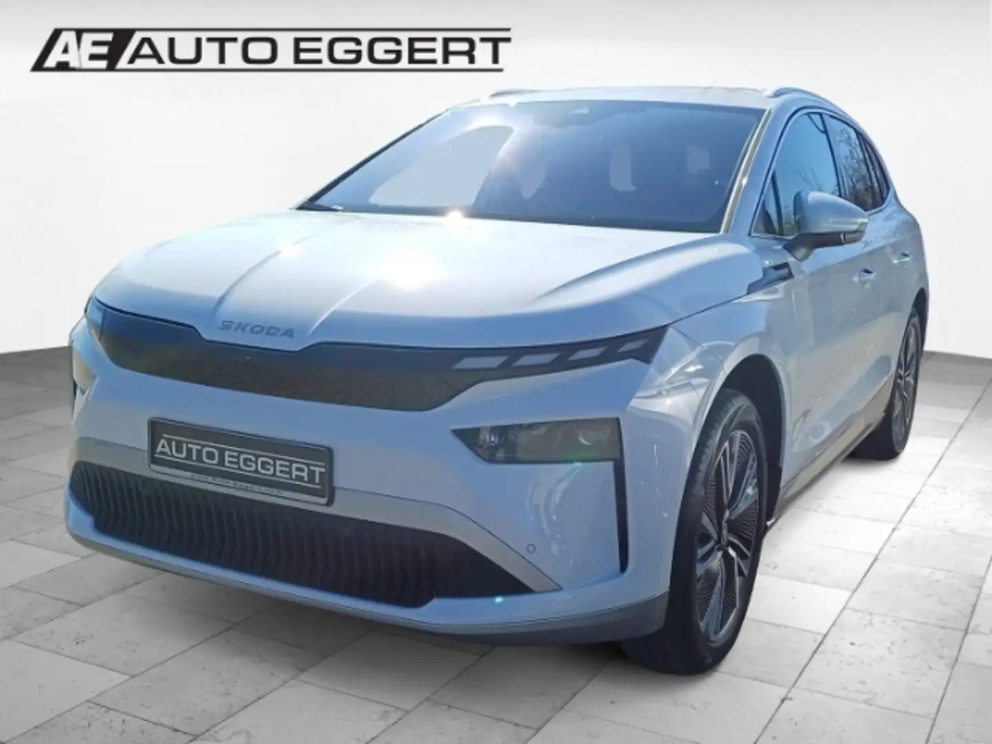 Skoda Enyaq 63 kWh Batterie Elektromotor 150 kW AHK-klappbar N Weiß - 1