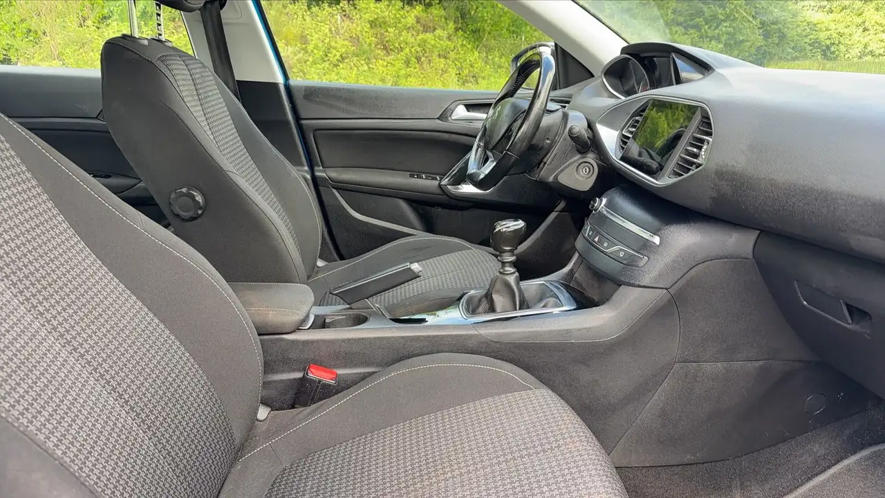 Peugeot 308 308 — photo 25