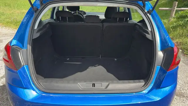 Peugeot 308 view 14